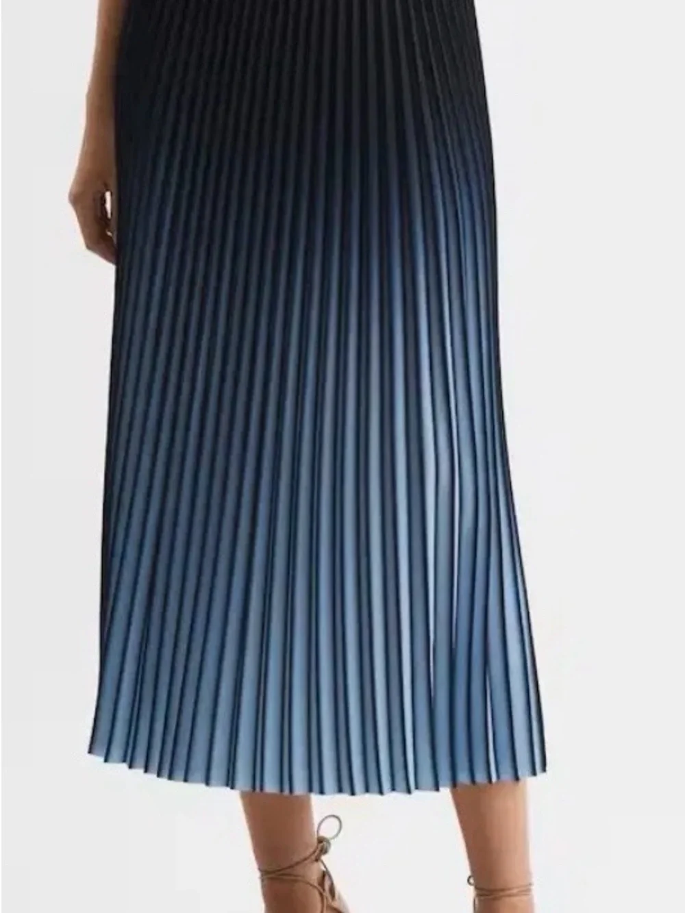 Reiss Marnie Pleated Ombre Midi Skirt - size 6 - Picture 5 of 6